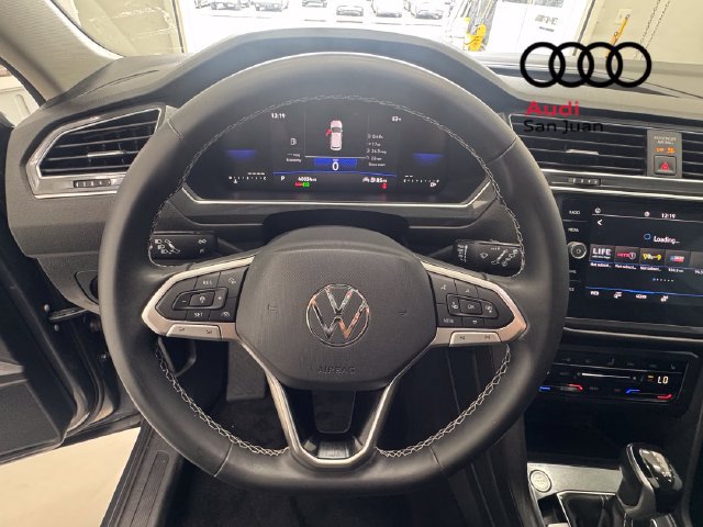 Used 2023 Volkswagen Tiguan SE FWD image 20