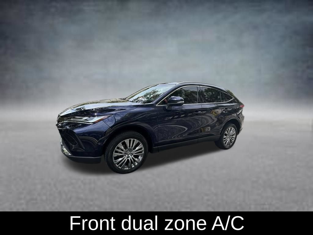 Used 2023 Toyota Venza XLE AWD/4WD image 3