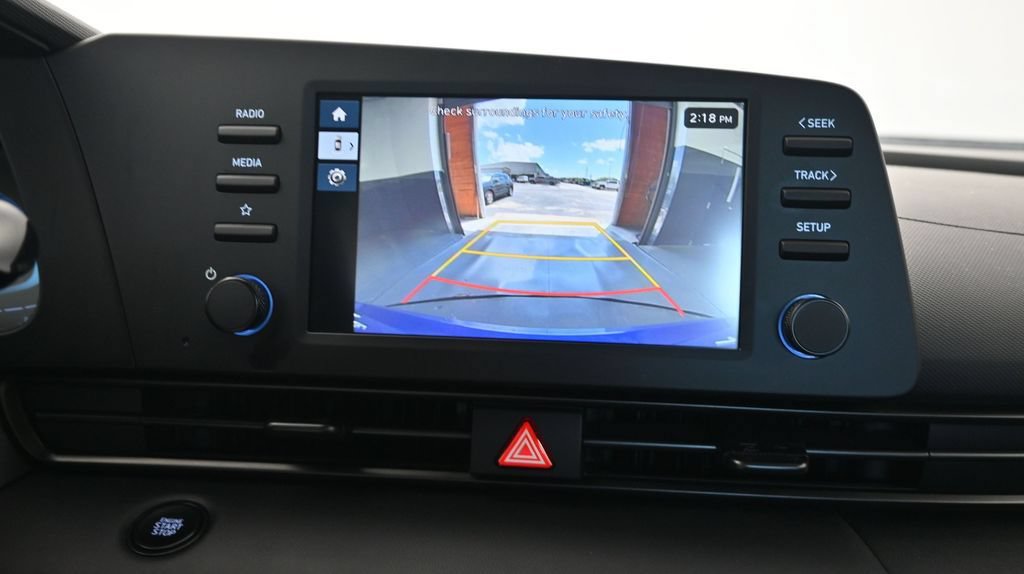 Certified 2025 Hyundai Elantra Sport FWD image 31