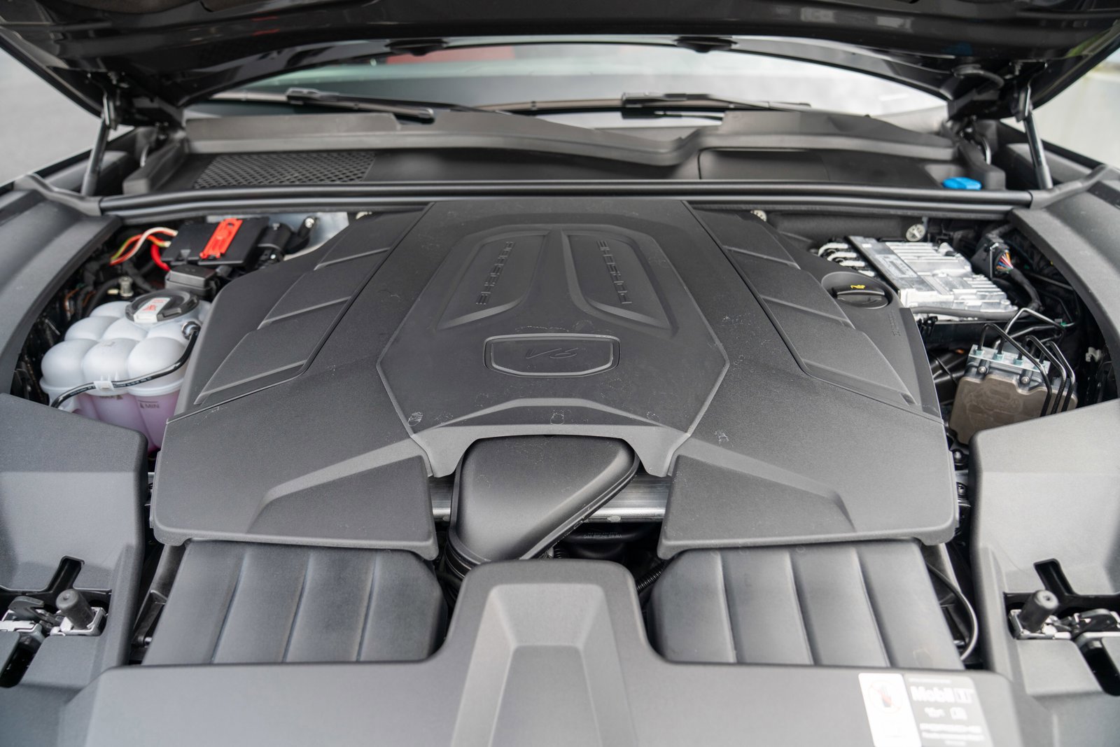 New 2026 Porsche Cayenne image 28