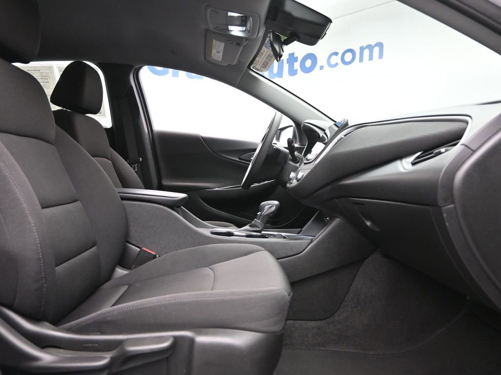 Used 2024 Chevrolet Malibu LT image 7
