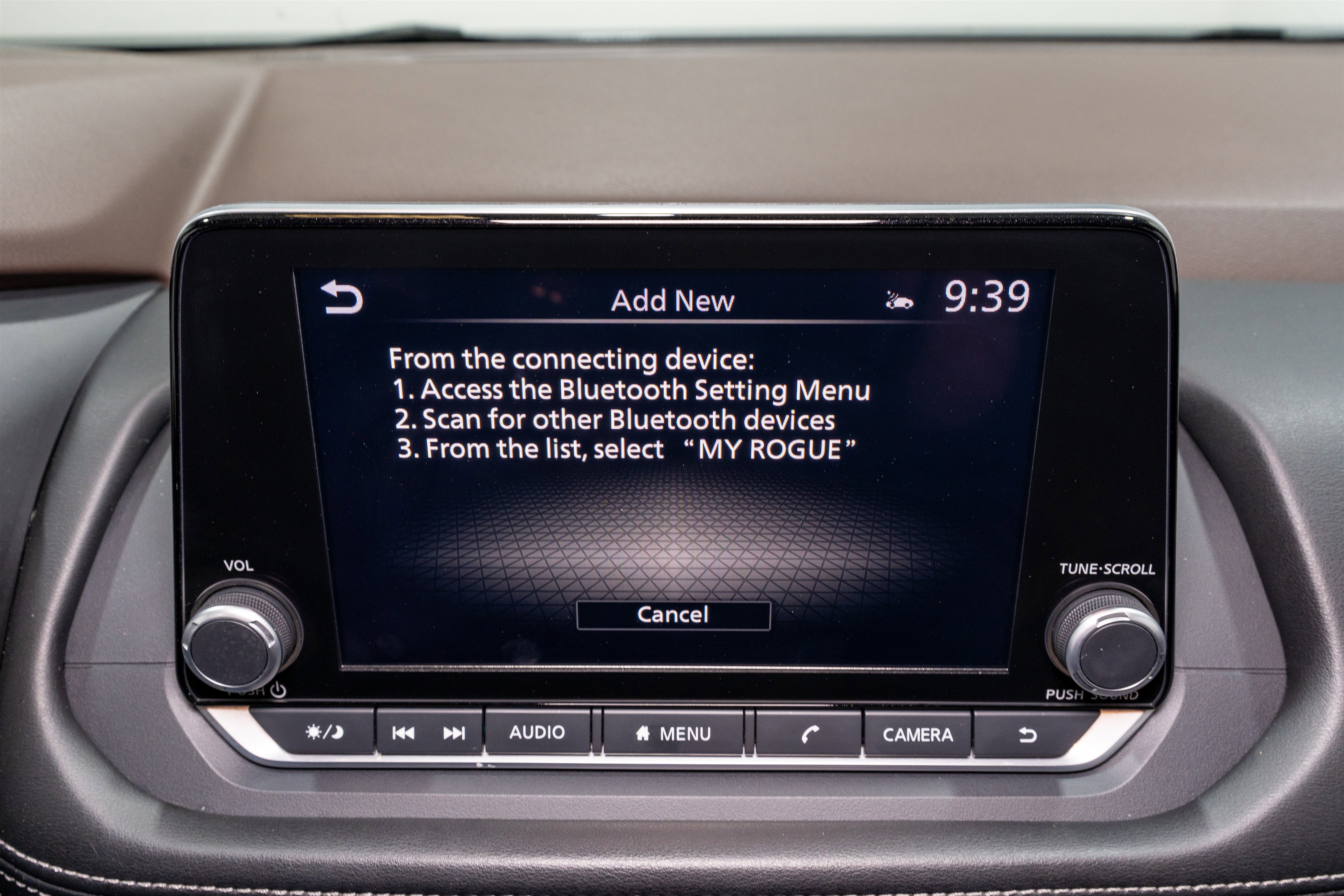 Used 2023 Nissan Rogue SV image 17