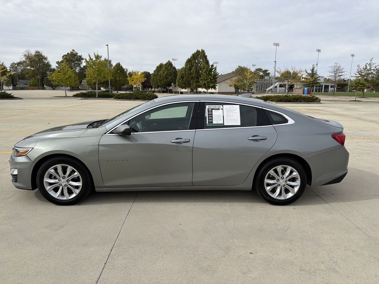 Used 2023 Chevrolet Malibu LT image 27