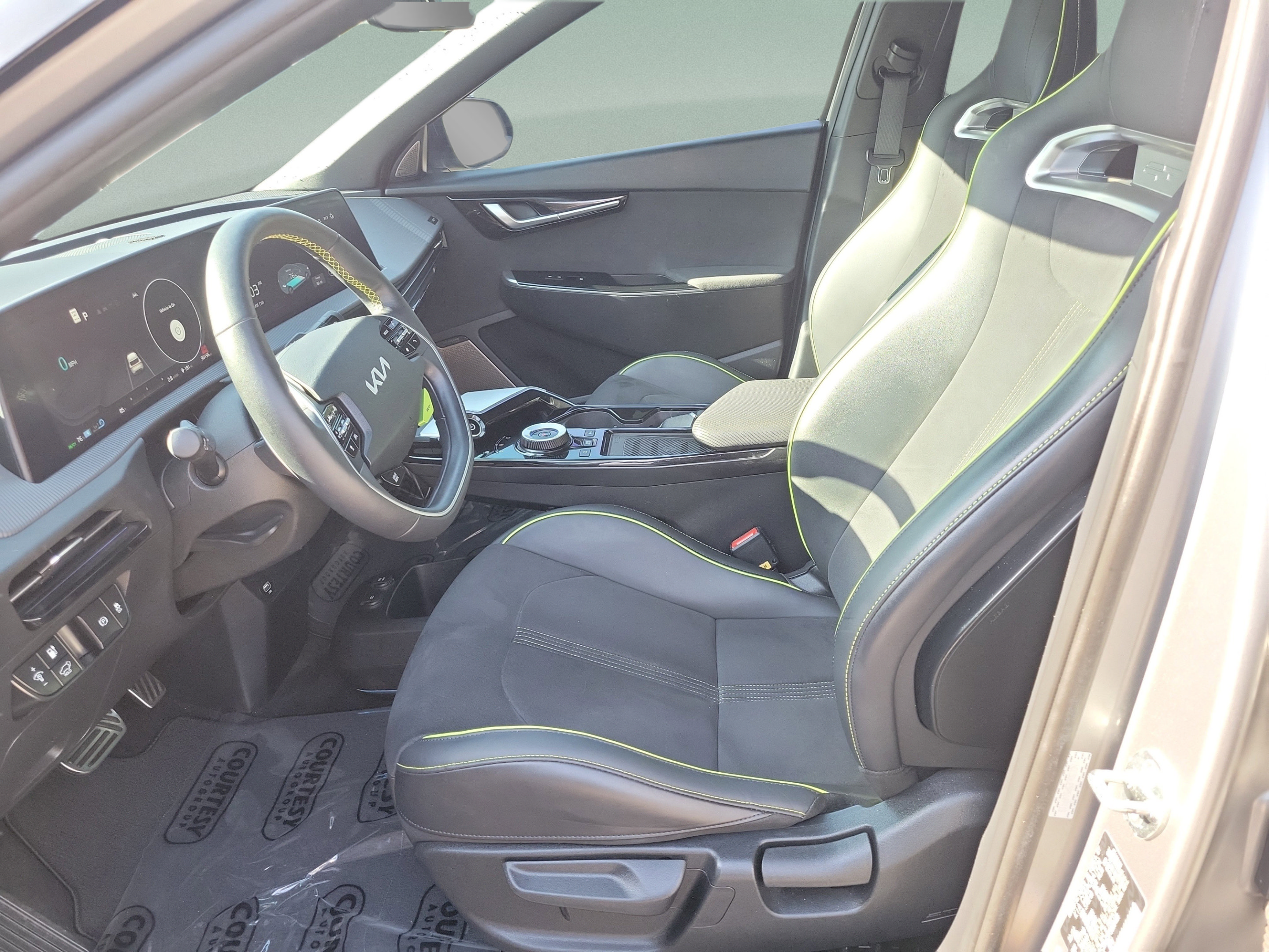 Certified 2023 Kia EV6 GT AWD/4WD image 16