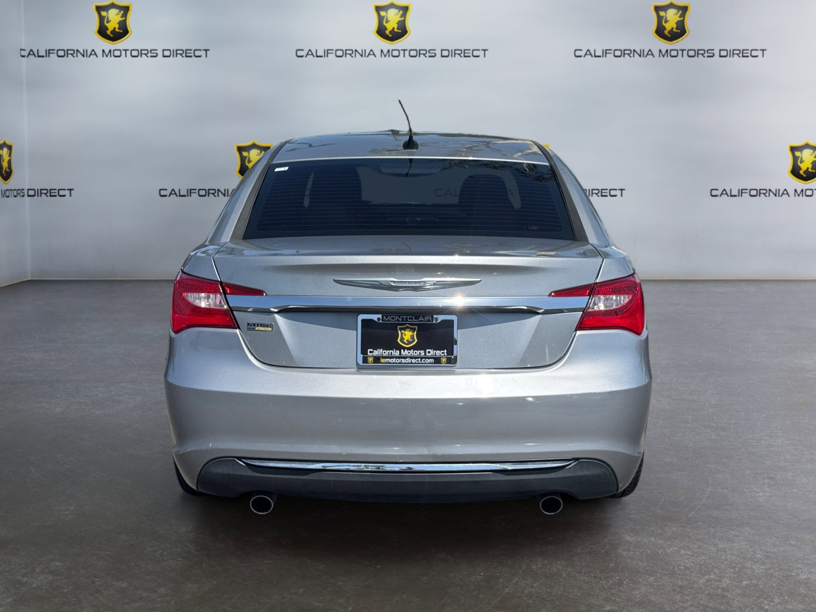 Used 2014 Chrysler 200 Touring FWD image 4