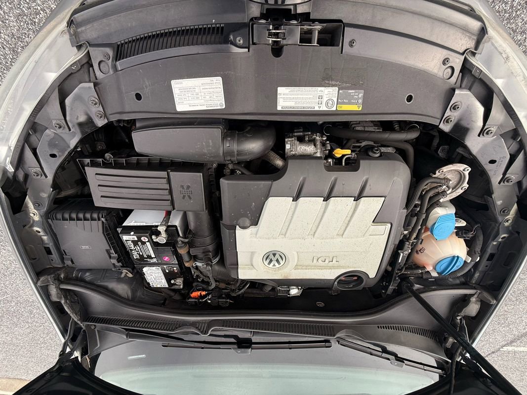 Used 2014 Volkswagen Golf TDI image 28