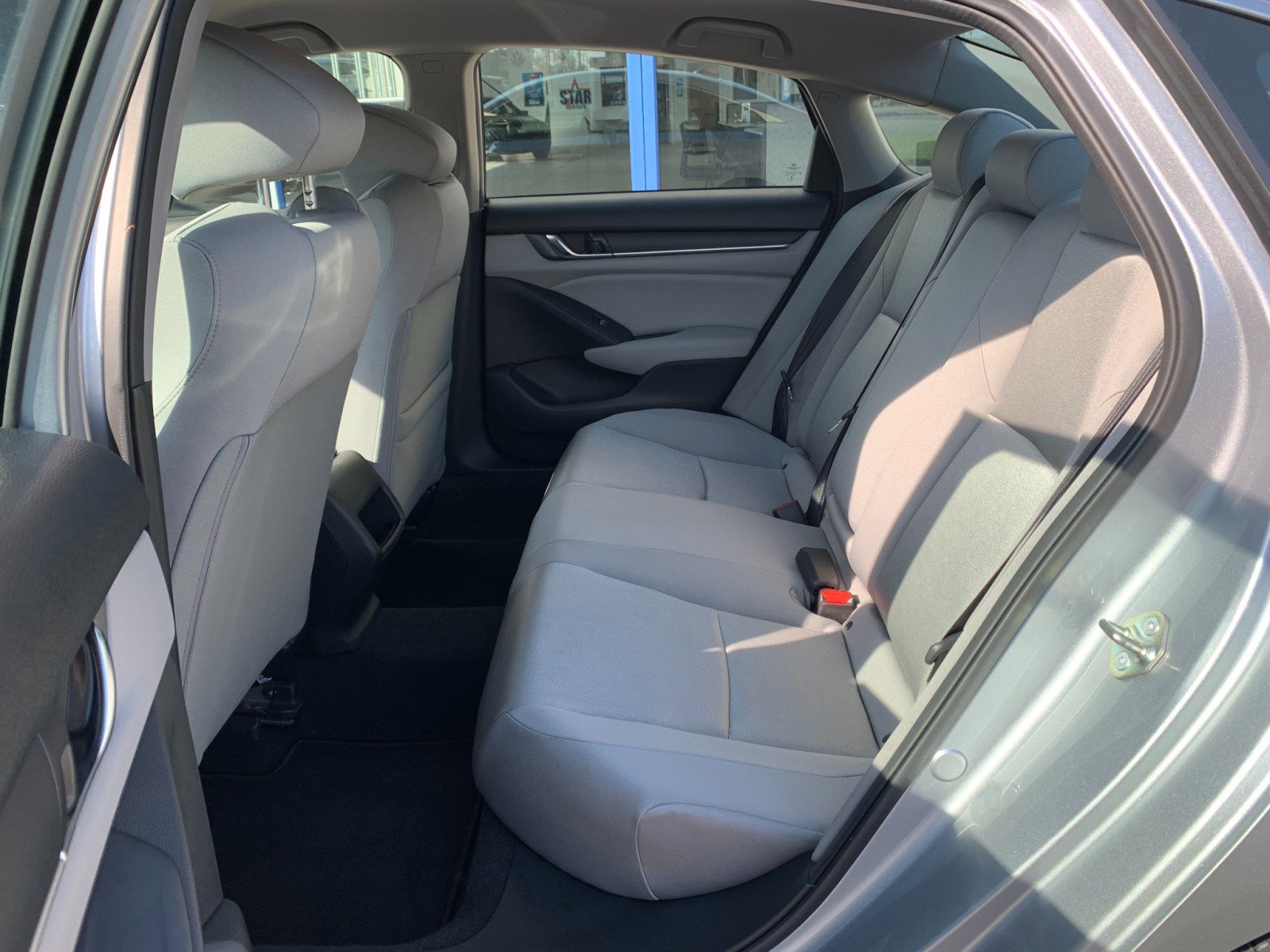 Used 2018 Honda Accord LX image 25