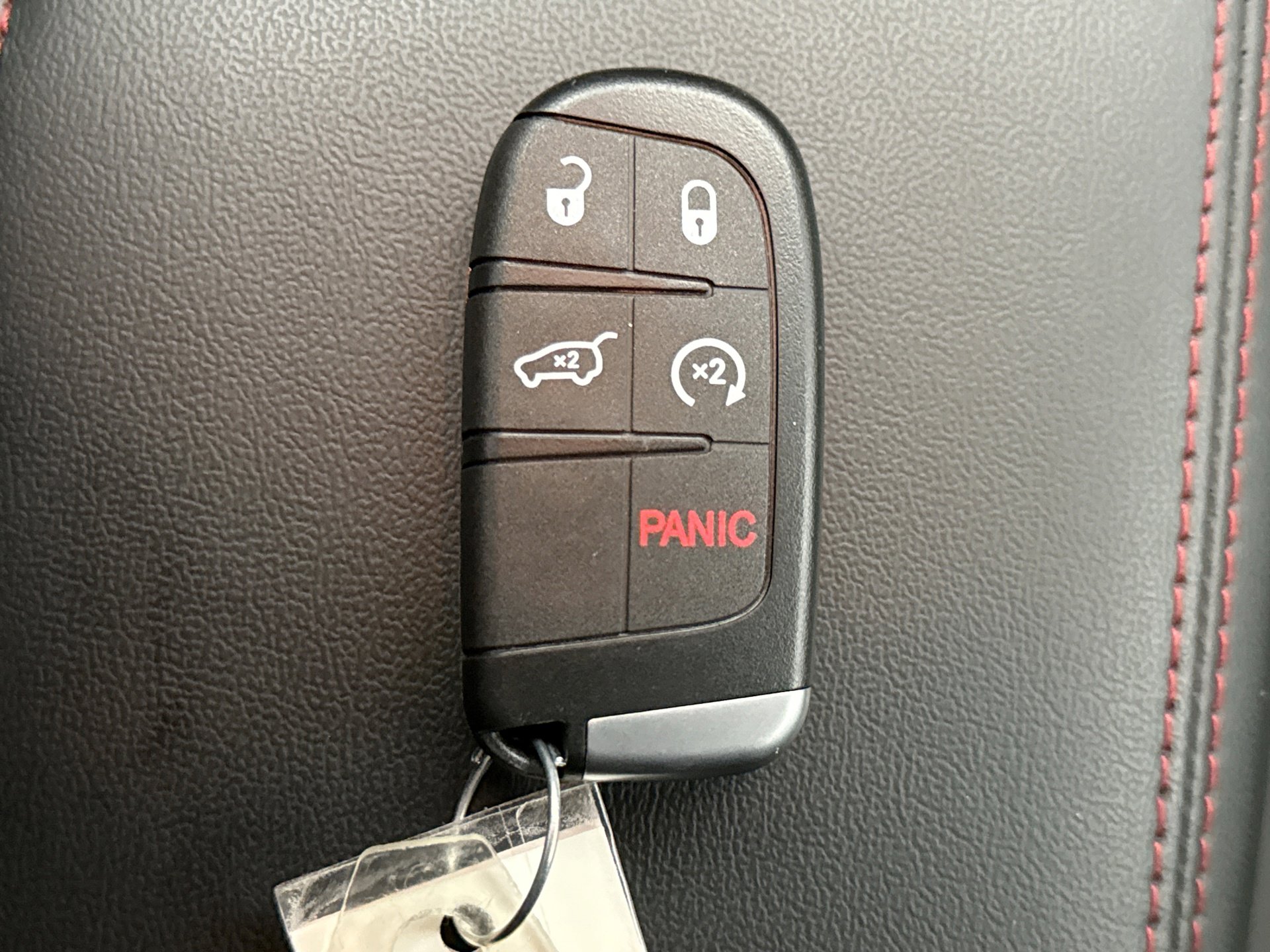 Used 2025 Dodge Durango GT AWD/4WD image 25