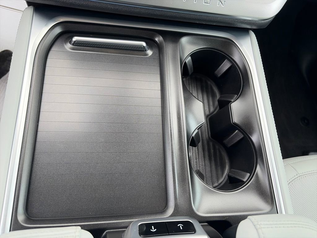 Used 2025 Ford Expedition Max Platinum image 28