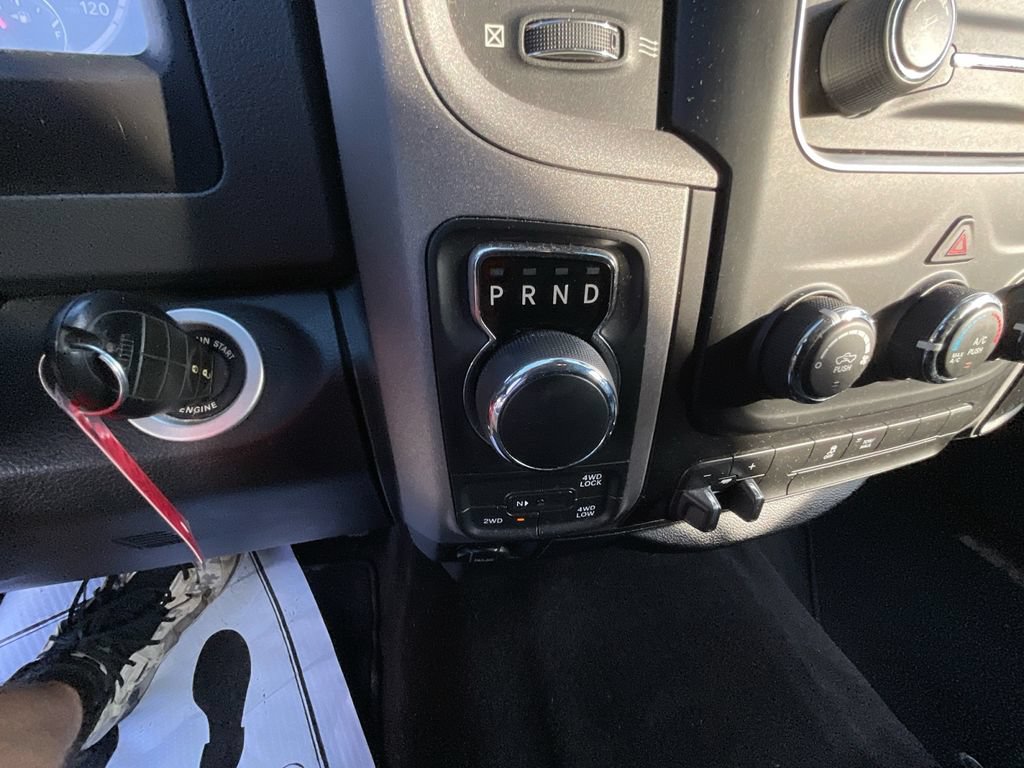 Used 2017 RAM 1500 Express AWD/4WD image 21