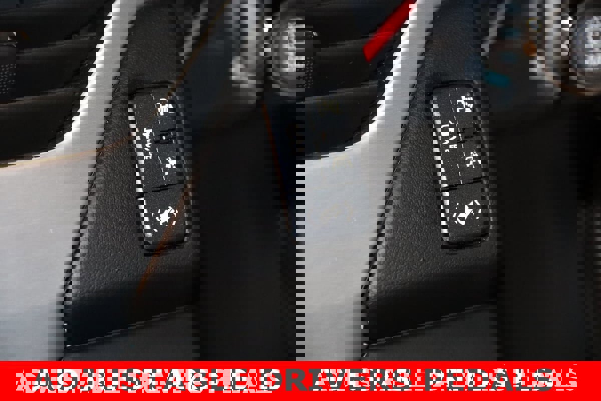 Used 2017 GMC Yukon SLT image 16