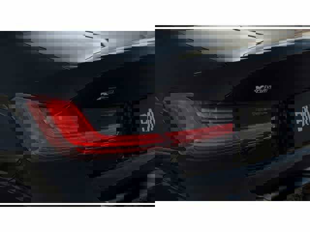 Used 2025 BMW 330i xDrive Sedan w/ Convenience Package image 83