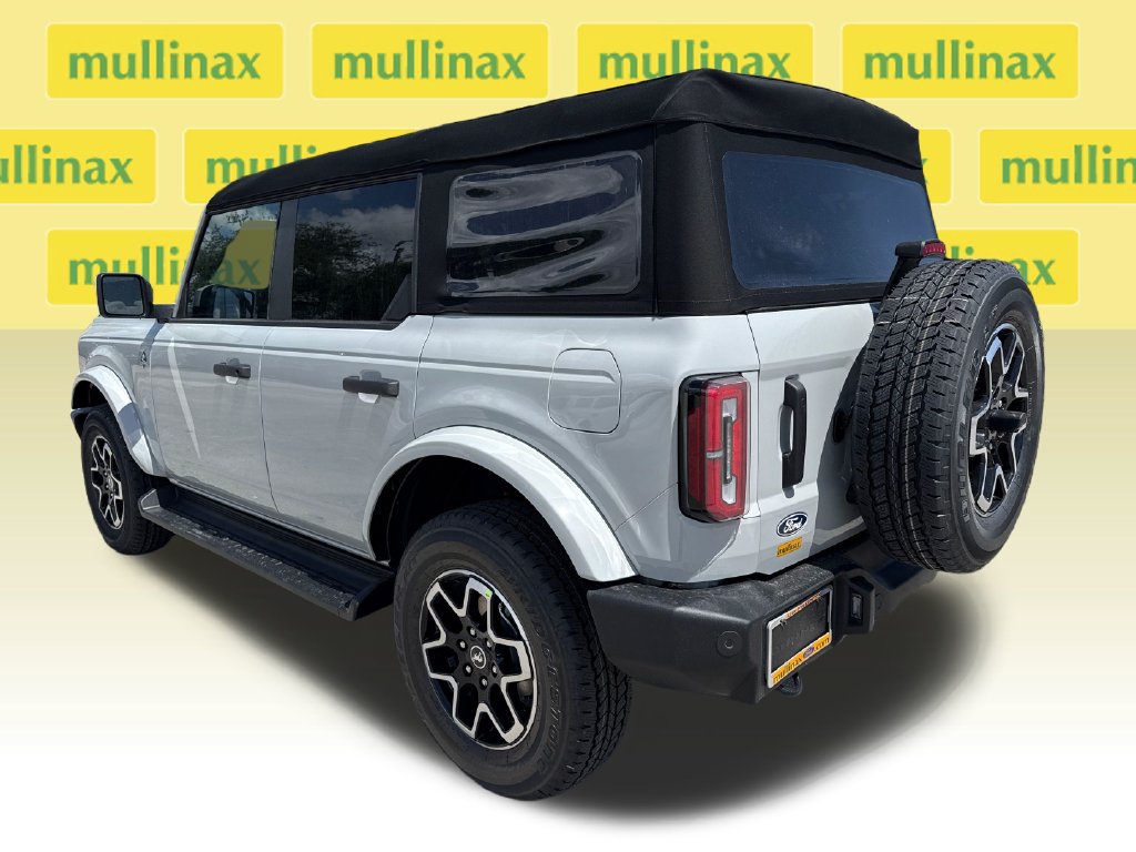 New 2026 Ford Bronco Outer Banks AWD/4WD image 4