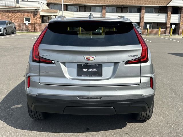 Certified 2024 Cadillac XT4 Luxury w/ Cold Weather Package AWD/4WD image 7
