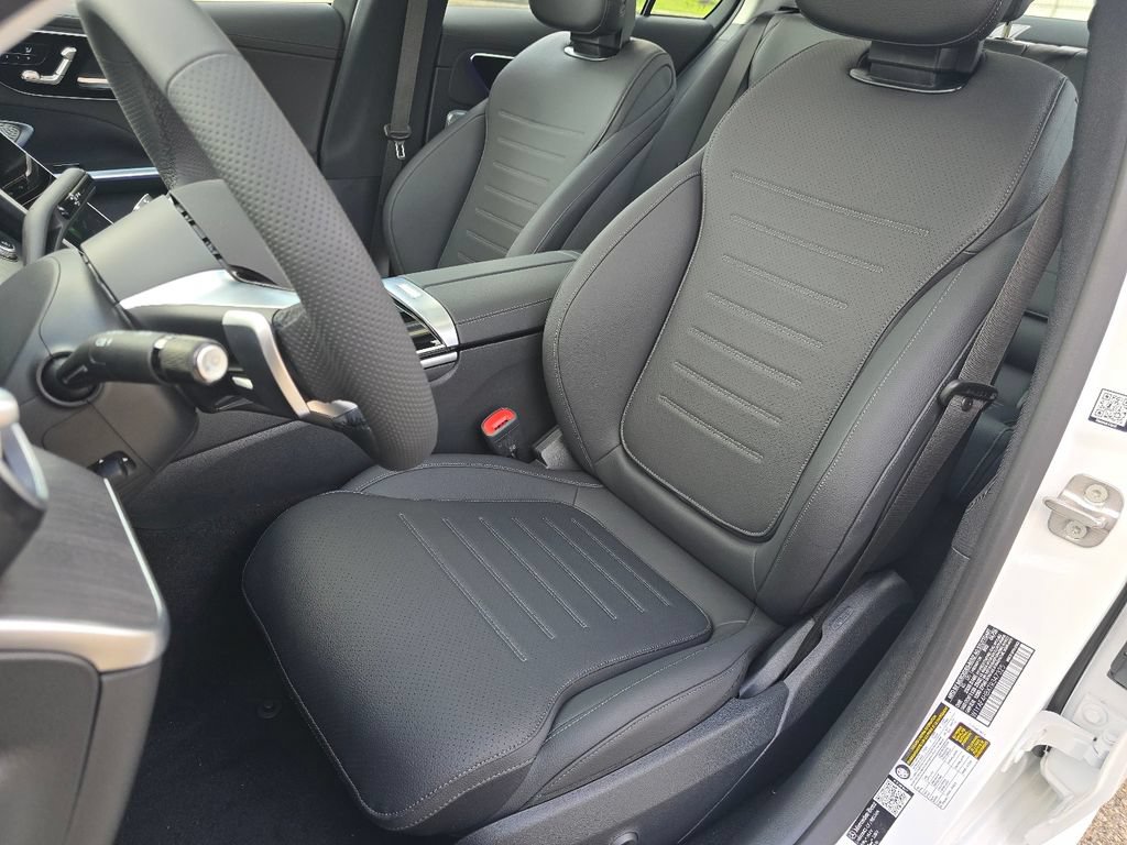 New 2026 Mercedes-Benz C 300 4MATIC Sedan image 25