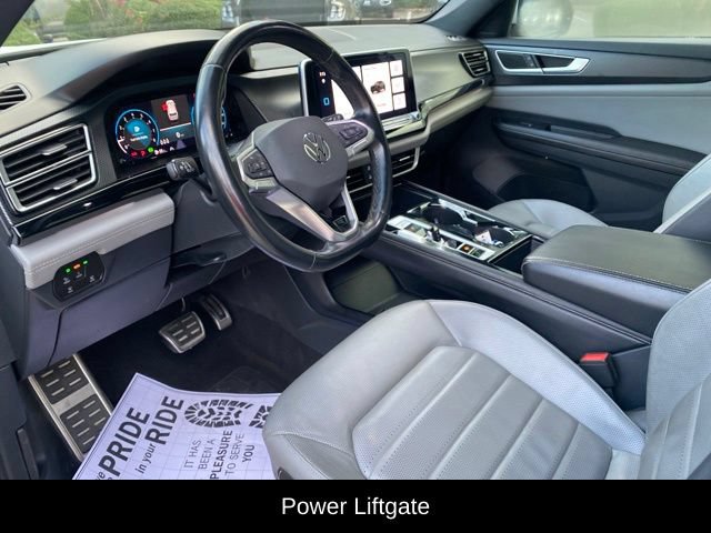 Used 2024 Volkswagen Atlas Cross Sport SEL R-Line AWD/4WD image 6