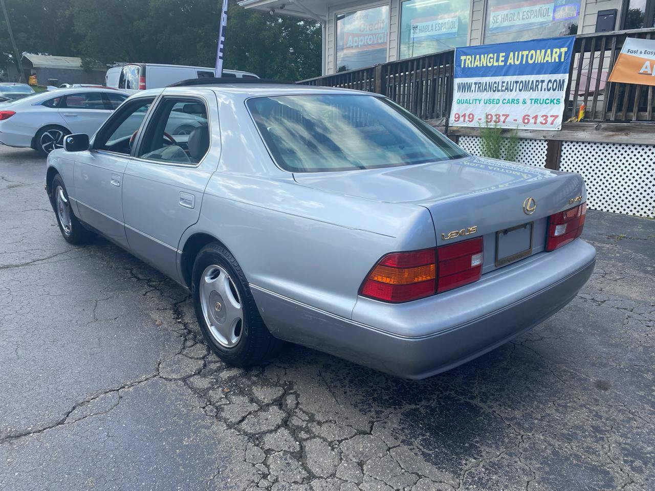 Used 1999 Lexus LS 400 RWD image 7