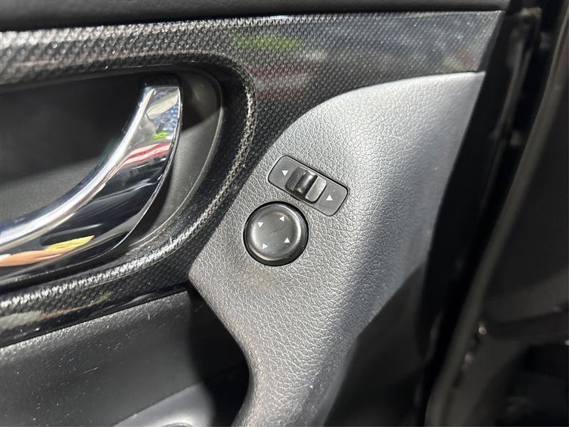 Used 2015 Nissan Rogue SL w/ SL Premium Package image 22