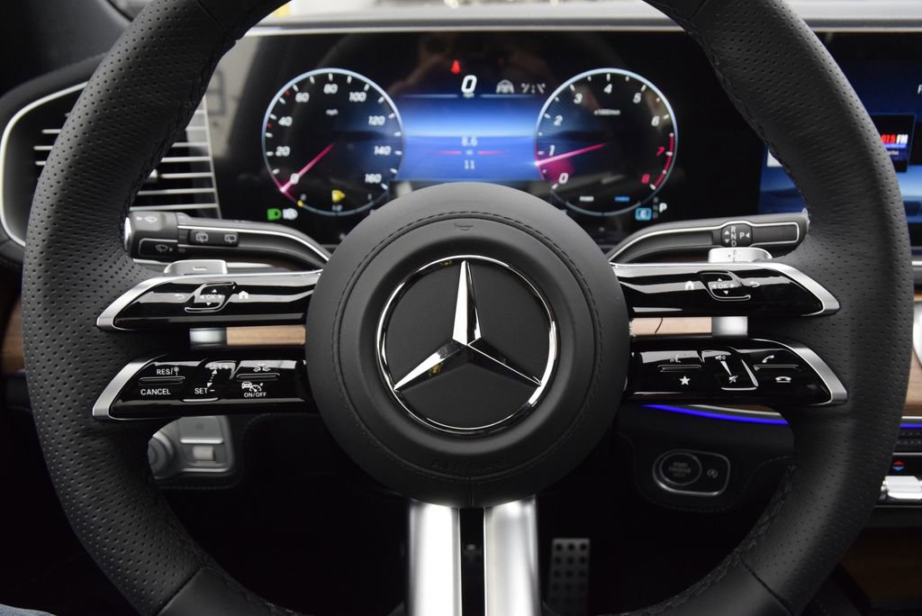 New 2025 Mercedes-Benz GLS 580 4MATIC image 24