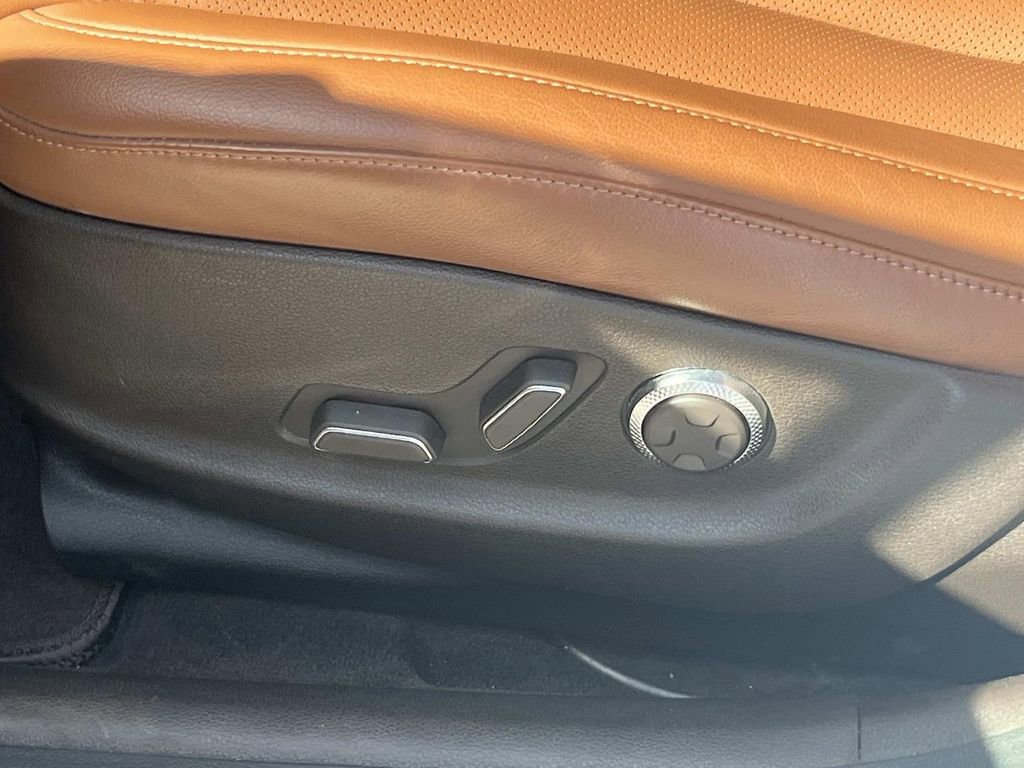 Used 2023 Genesis G80 2.5T image 9