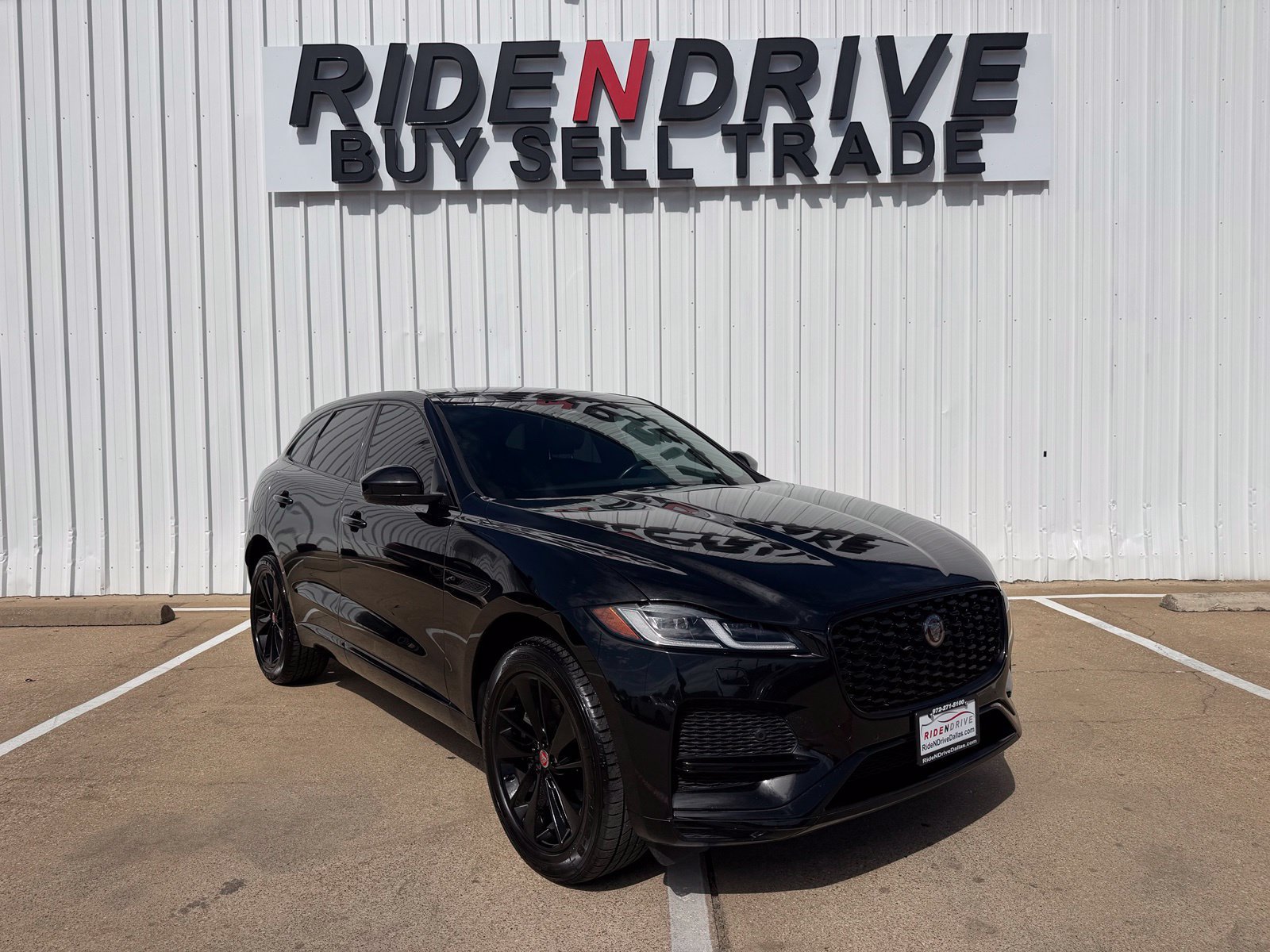 Used 2023 Jaguar F-PACE S AWD/4WD image 10