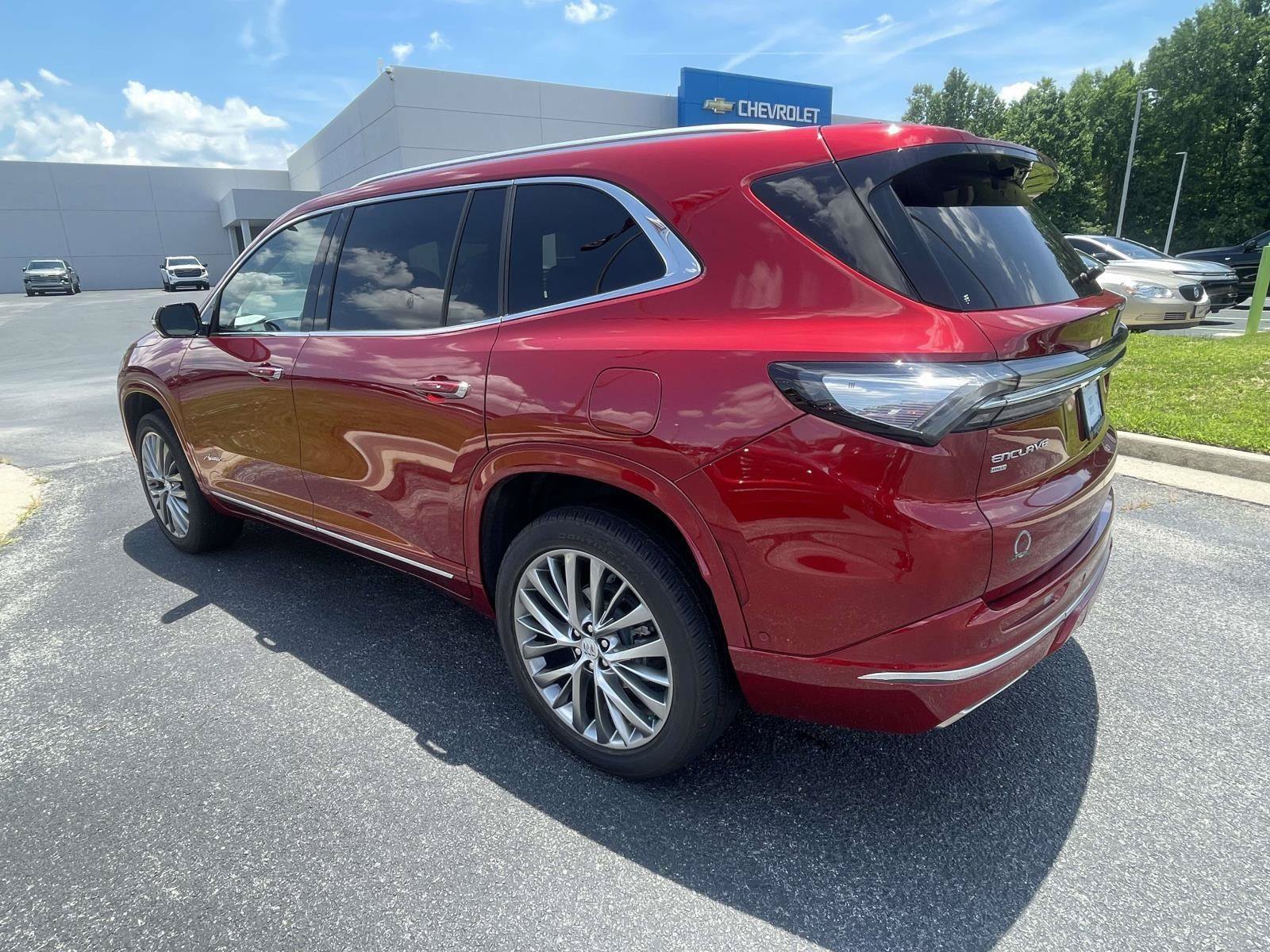 Certified 2025 Buick Enclave Avenir w/ Super Cruise Package AWD/4WD image 19