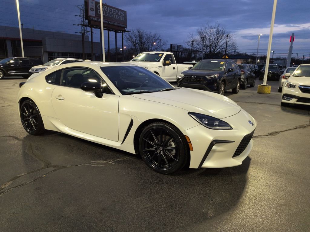 Certified 2023 Toyota GR86 Premium image 7