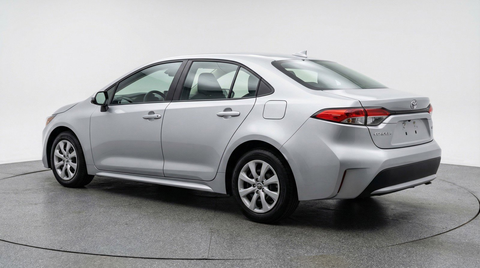 Used 2025 Toyota Corolla LE FWD image 6
