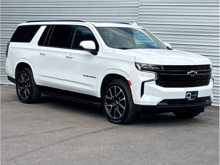 Used 2023 Chevrolet Suburban RST w/ Luxury Package image 12