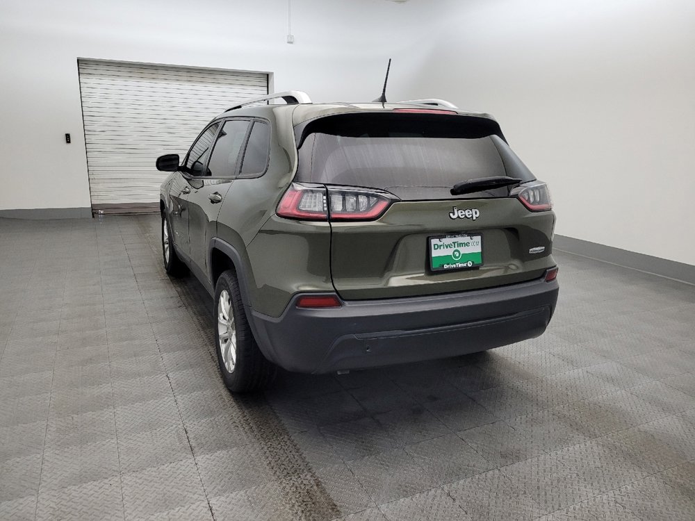 Used 2021 Jeep Cherokee Latitude w/ Mopar Interior Package image 6