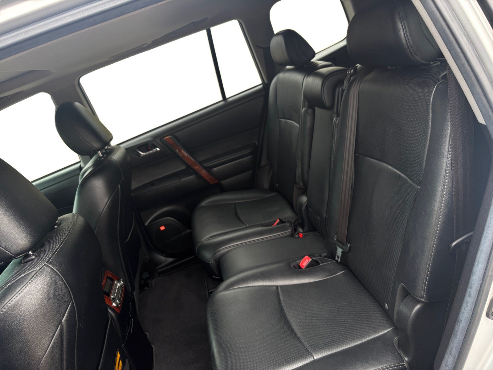 Used 2013 Toyota Highlander Limited FWD image 13