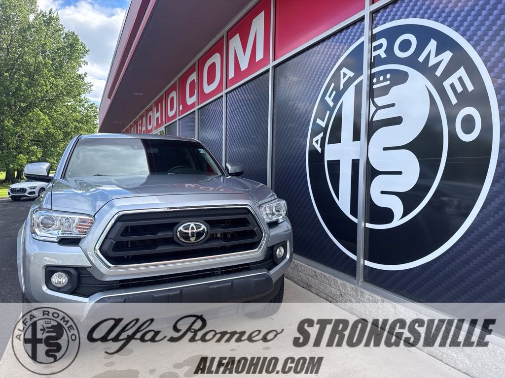 Used 2023 Toyota Tacoma SR5 AWD/4WD image 1