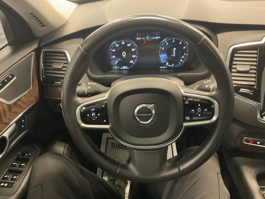Used 2016 Volvo XC90 T6 Momentum w/ Momentum Plus Package AWD/4WD image 4