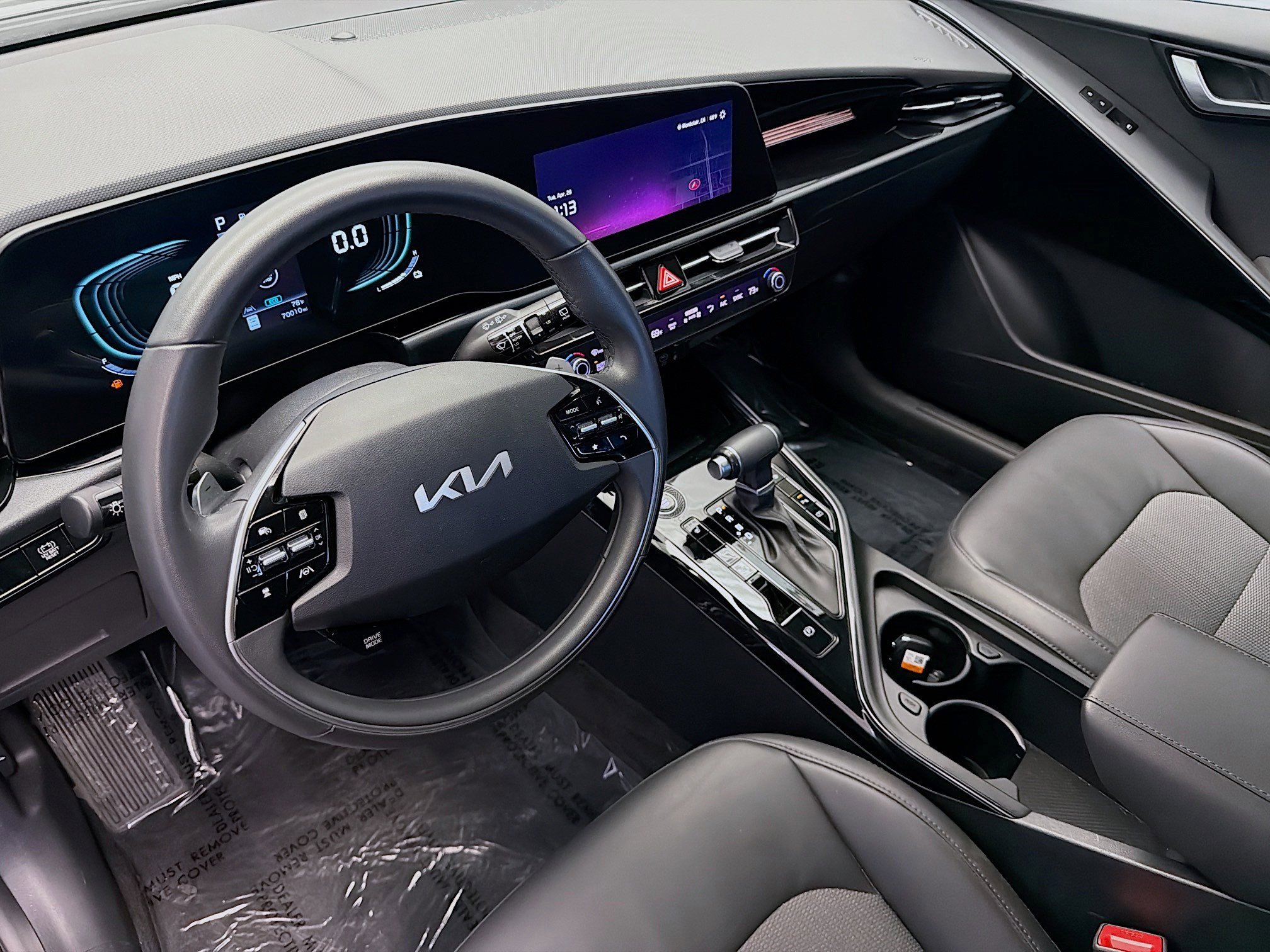 Used 2024 Kia Niro EX FWD image 7