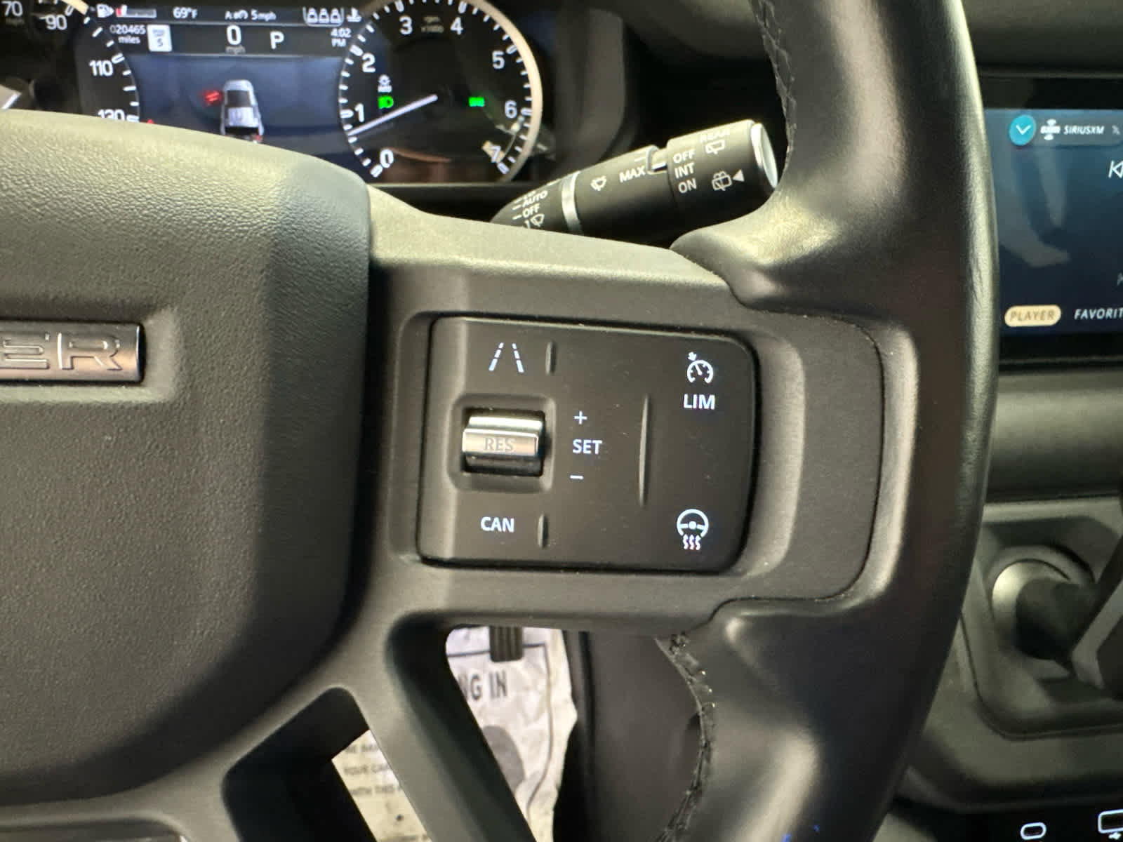 Used 2023 Land Rover Defender 110 X-Dynamic SE image 23