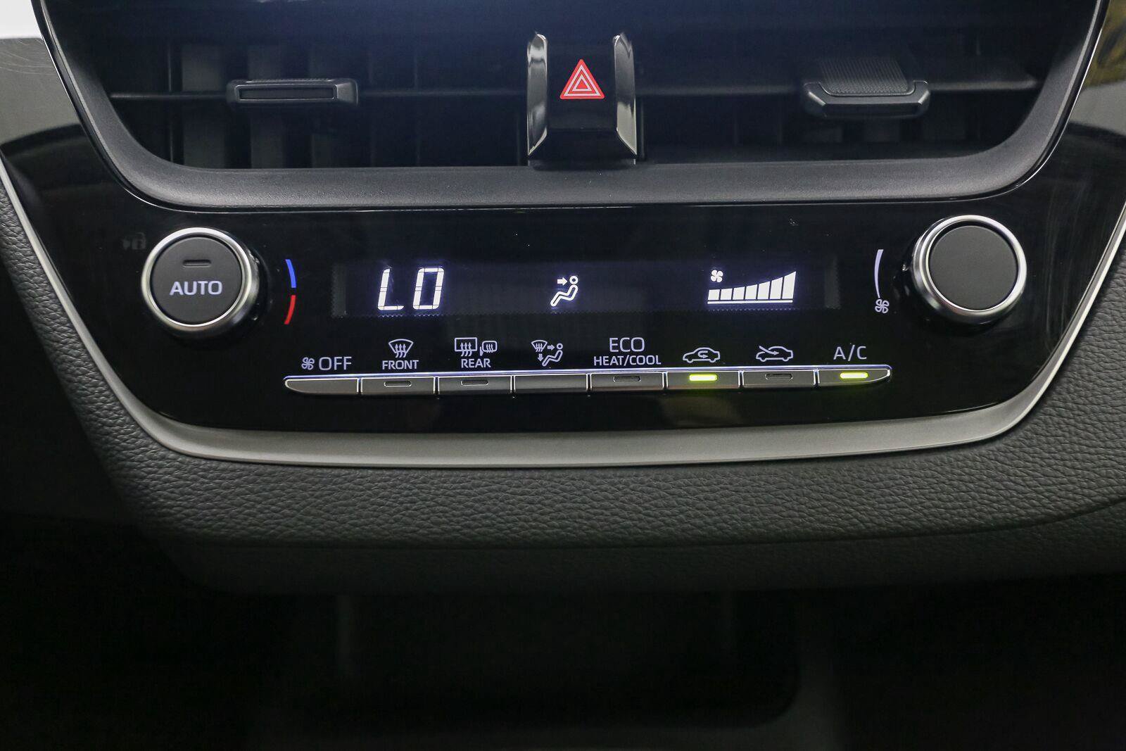 Certified 2026 Toyota Corolla LE AWD/4WD image 27