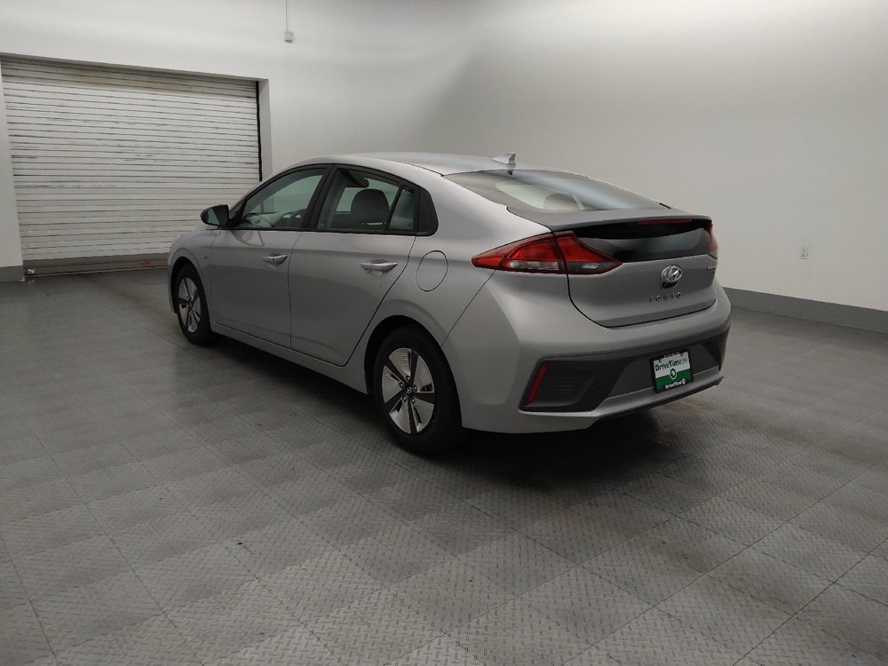 Used 2020 Hyundai Ioniq Blue FWD image 5