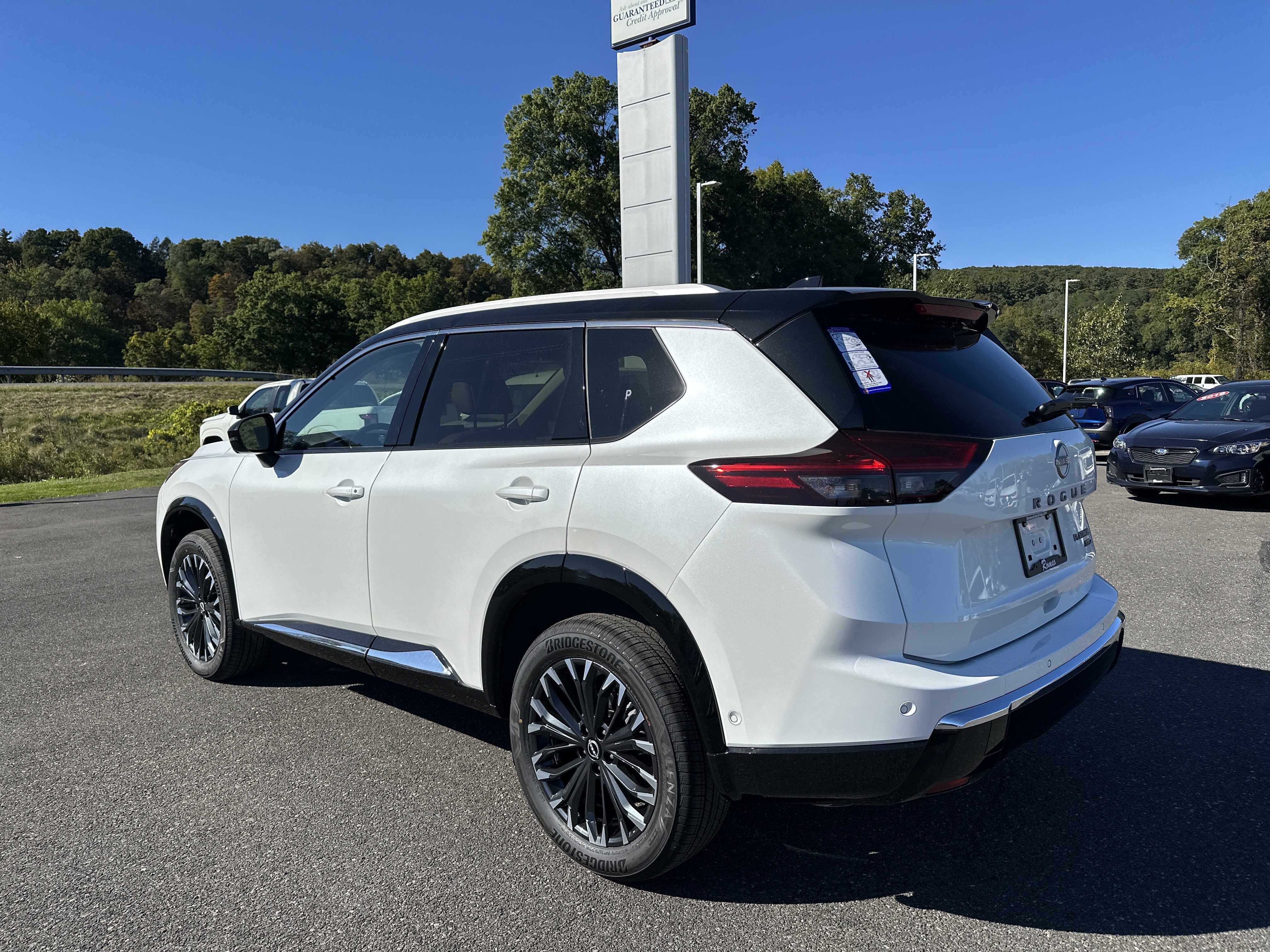 New 2026 Nissan Rogue Platinum image 7