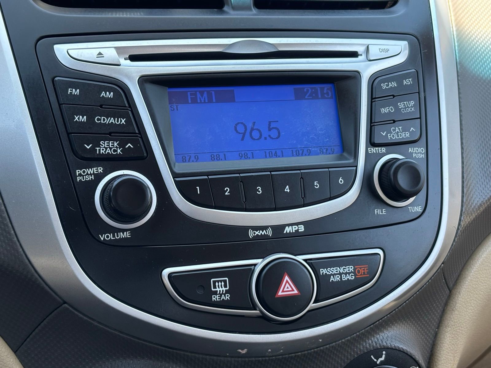 Used 2013 Hyundai Accent GLS FWD image 7