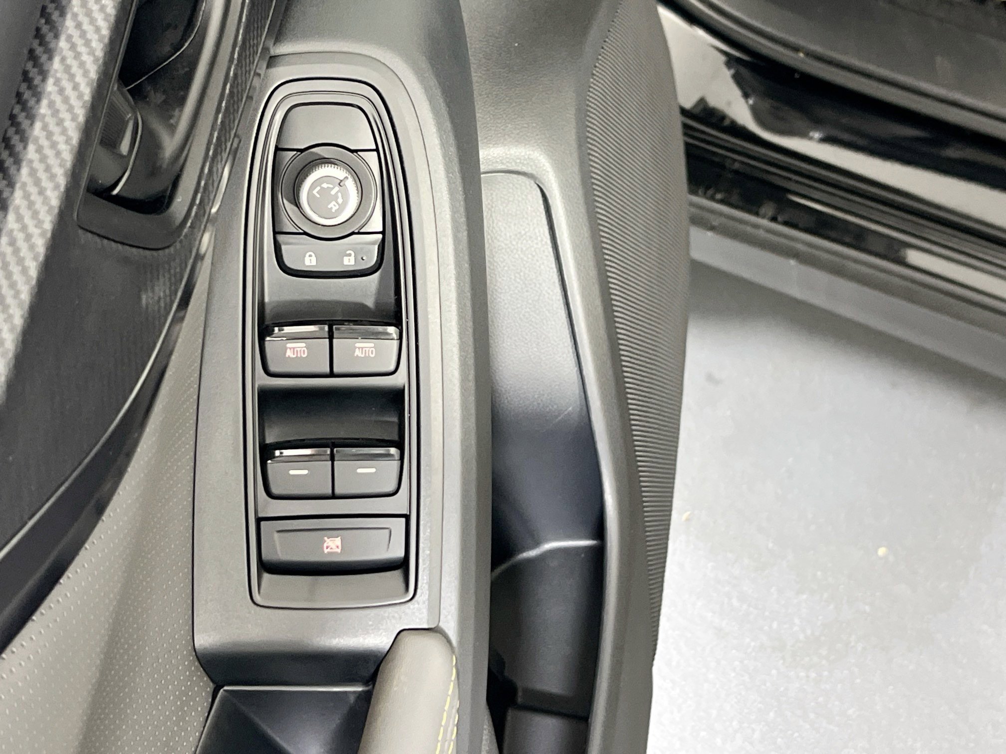 Used 2022 Subaru Crosstrek 2.5i Sport w/ Moonroof Package image 17