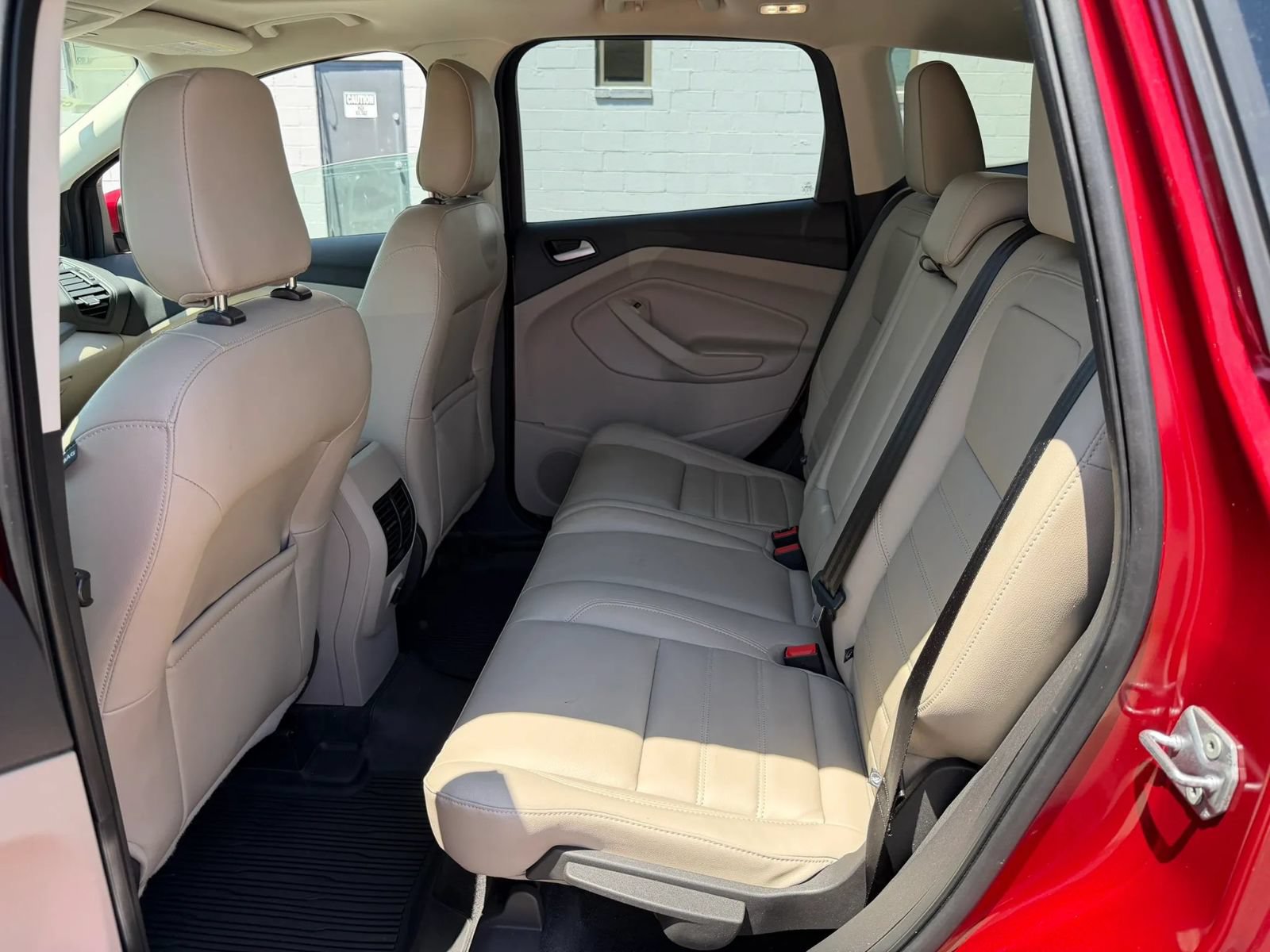 Used 2019 Ford Escape SEL AWD/4WD image 11