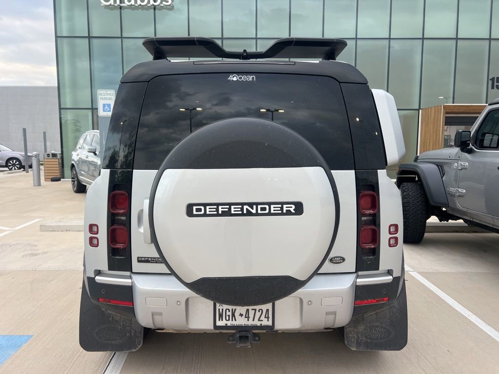 Used 2020 Land Rover Defender 110 HSE image 5