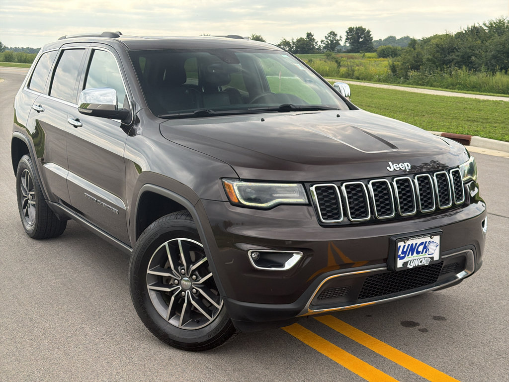 Used 2017 Jeep Grand Cherokee Limited w/ Luxury Group II AWD/4WD image 4