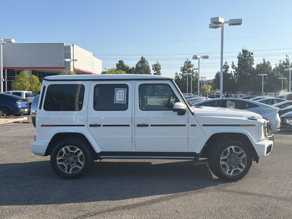 Used 2025 Mercedes-Benz G 550 image 3