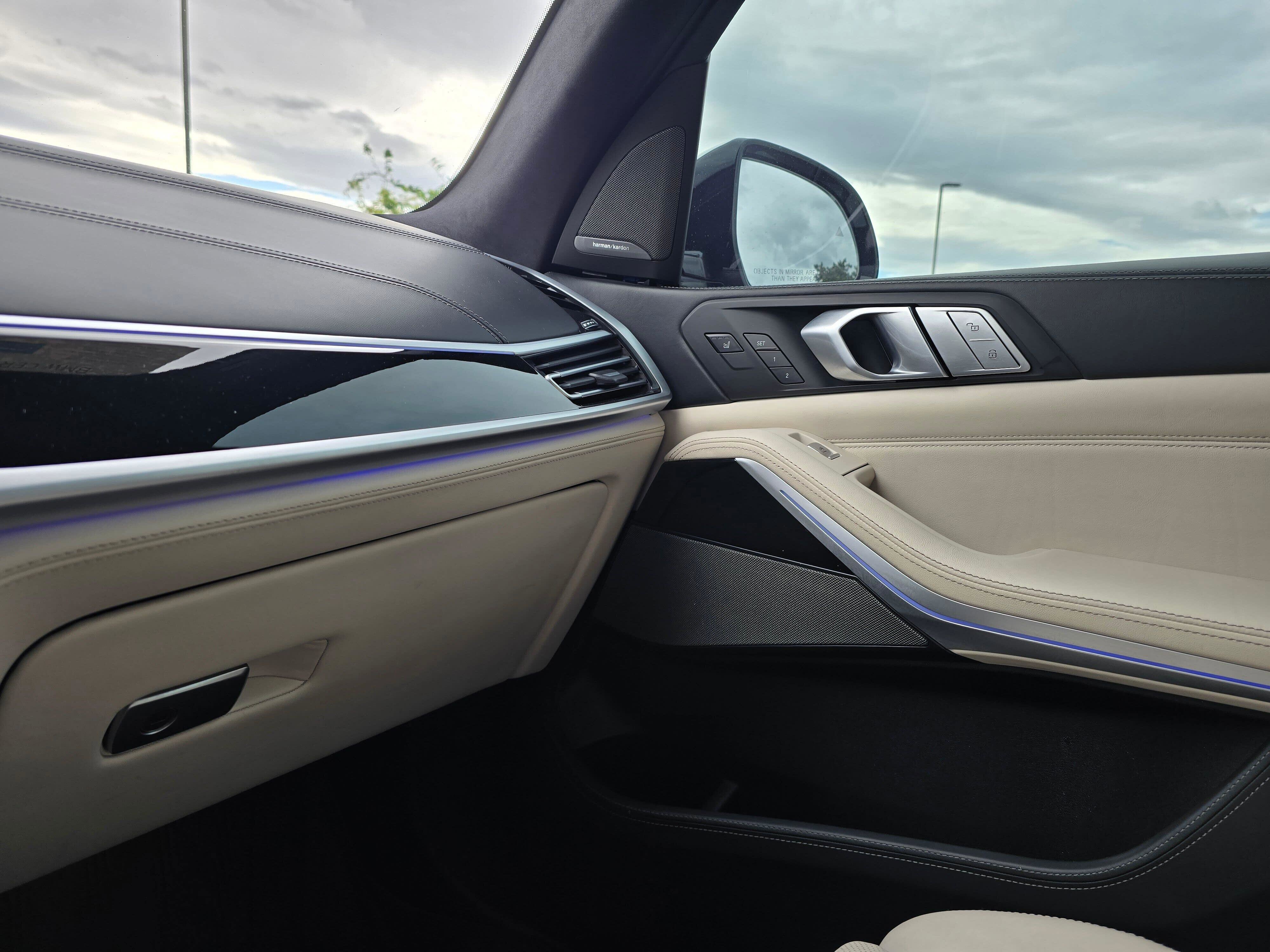 Certified 2022 BMW ALPINA XB7 AWD/4WD image 25