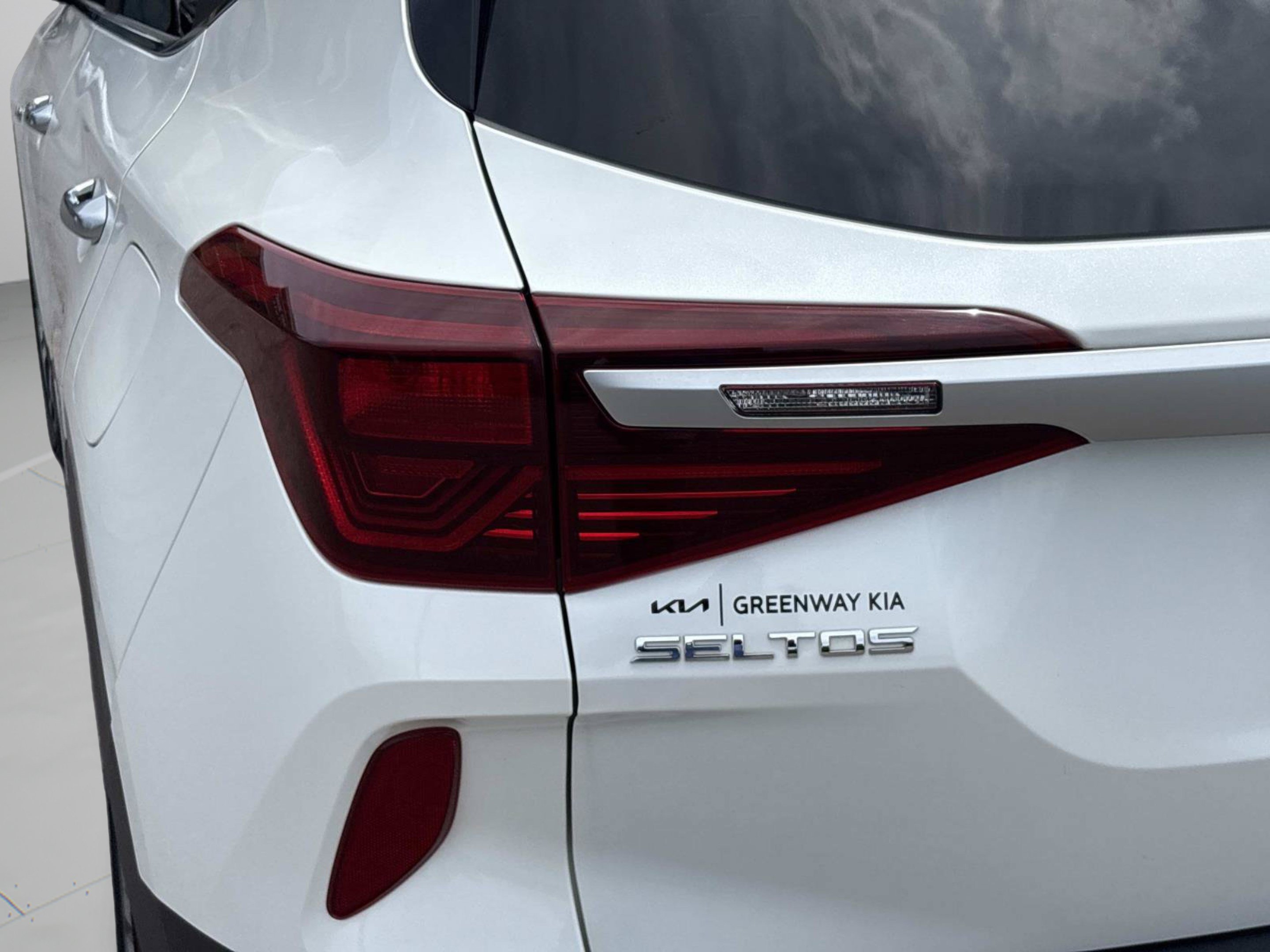 Used 2021 Kia Seltos SX AWD/4WD image 34