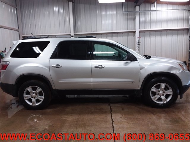 Used 2010 GMC Acadia SLE image 3