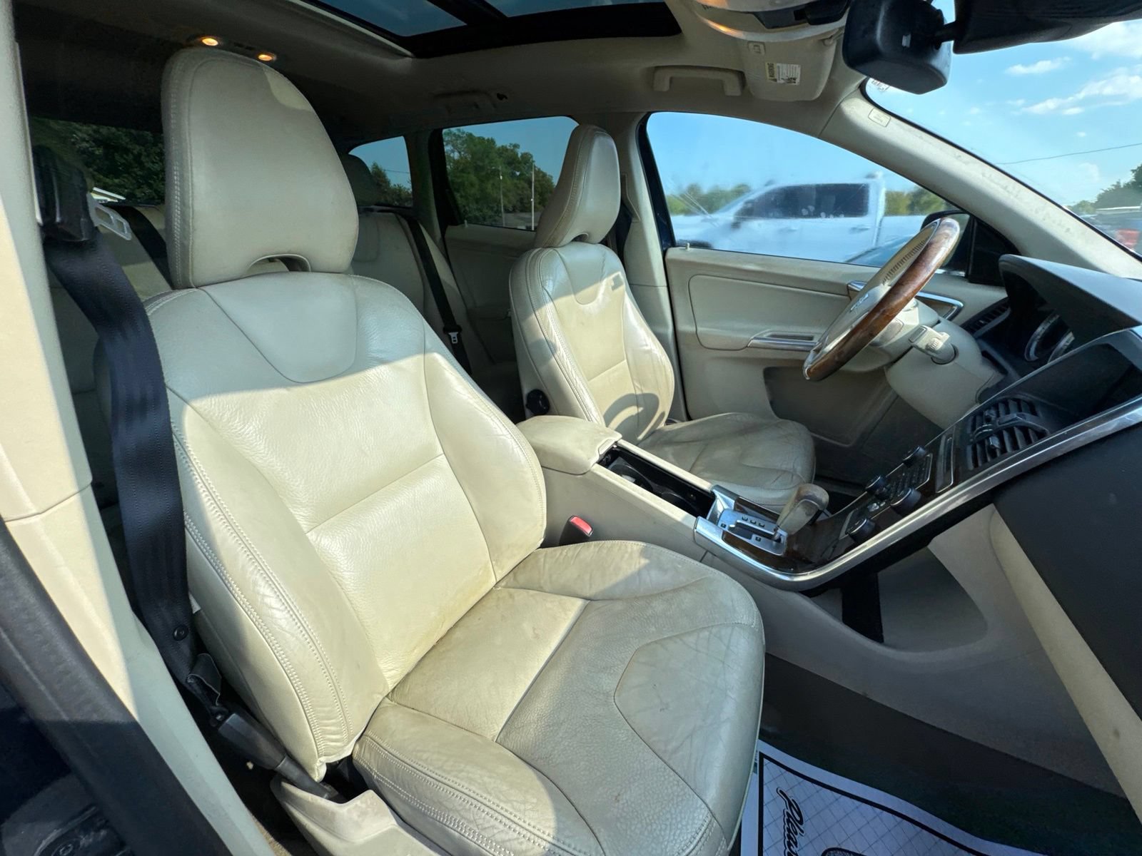 Used 2012 Volvo XC60 3.2 FWD image 29
