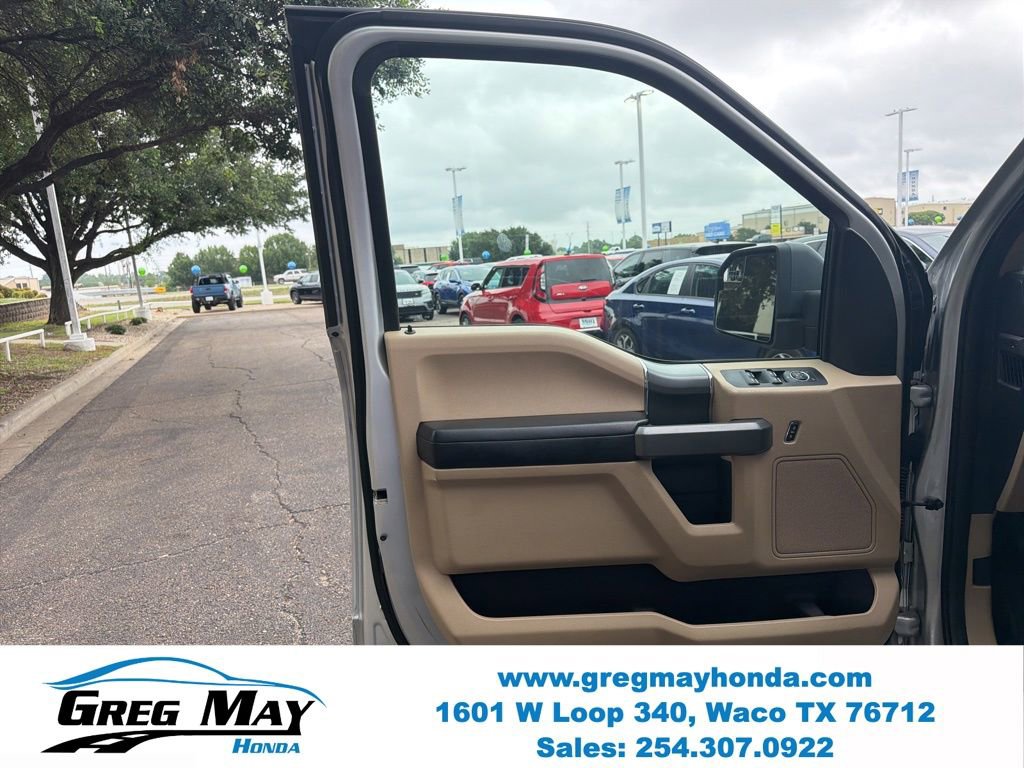 Used 2015 Ford F150 XLT w/ Equipment Group 302A Luxury RWD image 9