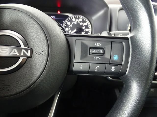 Used 2023 Nissan Rogue SV AWD/4WD image 30